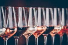 Mastering Wine Tasting: The 30-Minute Rule Explained
